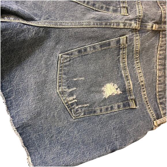 Free Assembly‎ Women's Cut Off Stretch Boyfriend Denim Shorts Size 10 - Picture 4 of 7